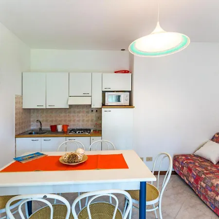 Super Dinky - Bib287 By Interhome * 比比翁